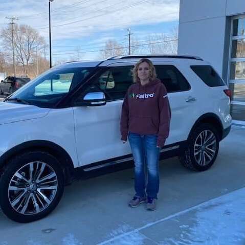 Team Ford customer purchases used Ford Explorer SUV