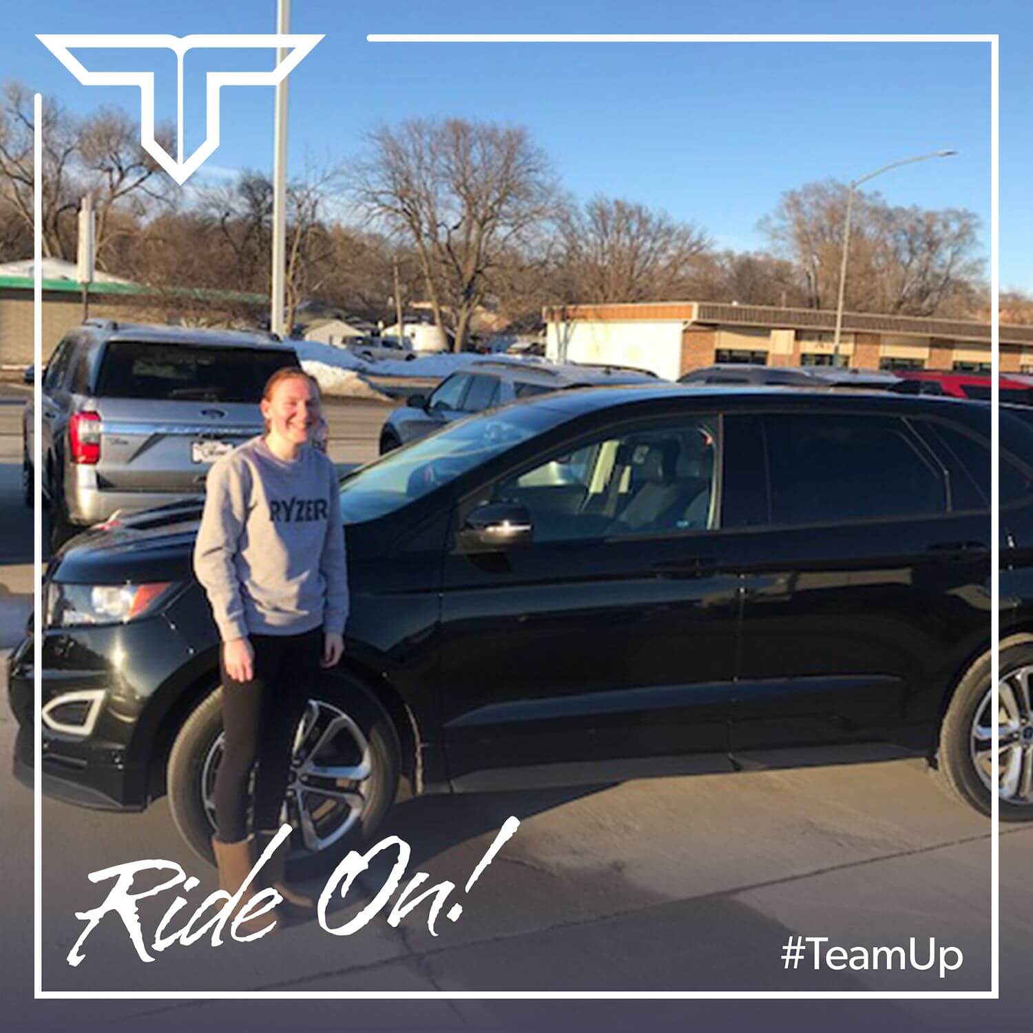 Customer Teams Up with Team Auto with their Ford Edge