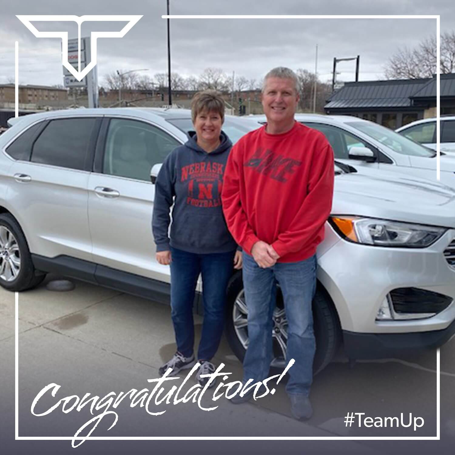 Team Ford couple purchase Ford Edge